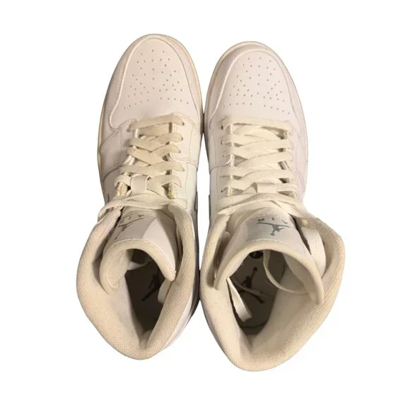 Air Jordan 1 Mid Triple White Men’s 9 | Unworn • No Box • Clean - Picture 2 of 10